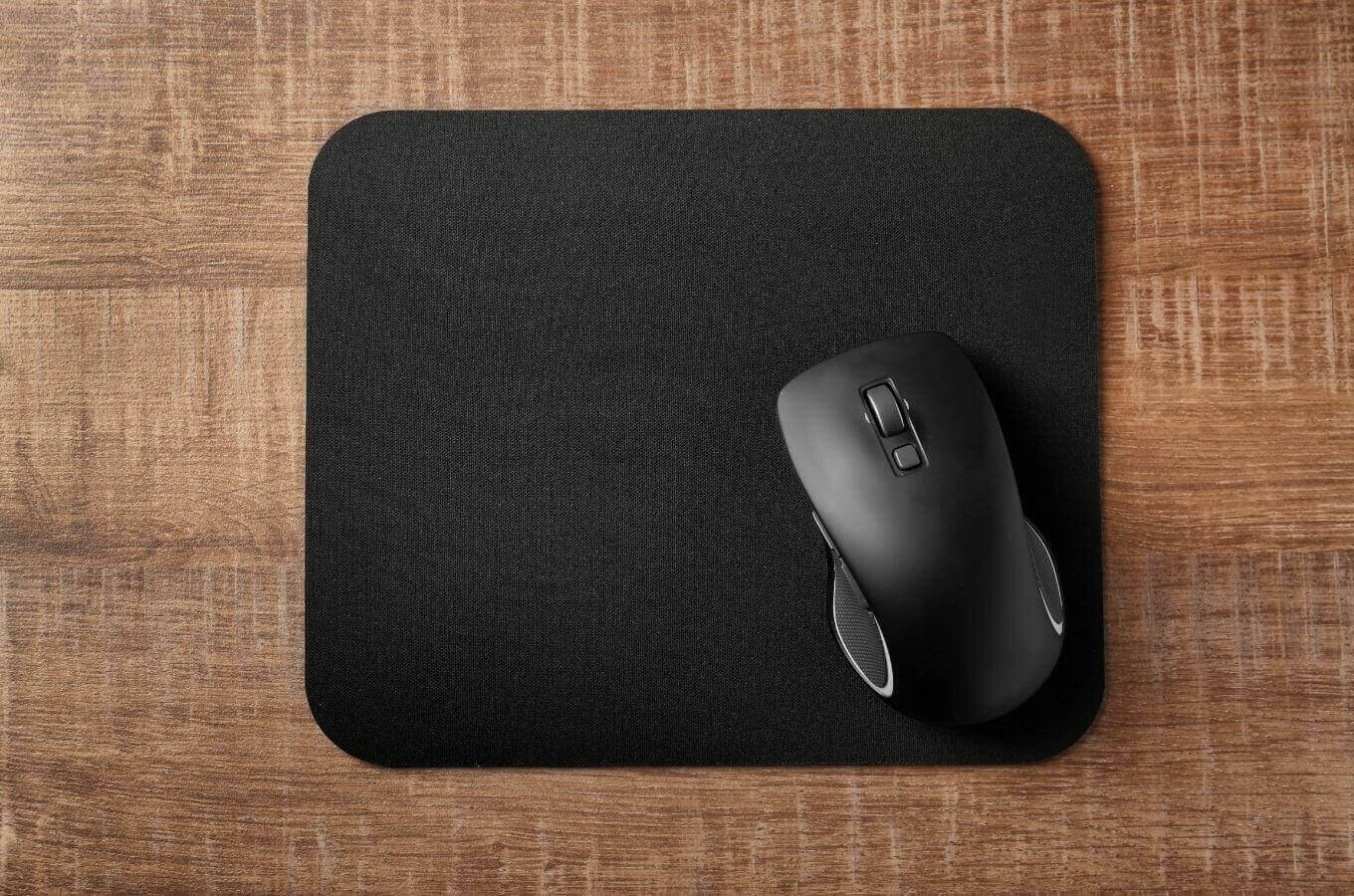Clean Mouse Pad