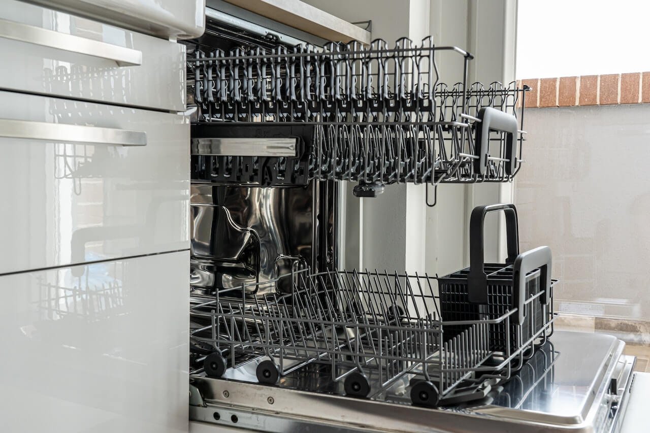 How to Clean Dishwasher