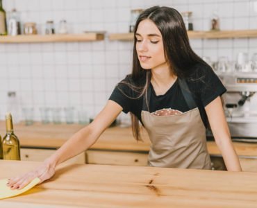 How to Clean a Wooden Surface in the Kitchen