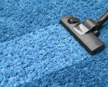 The Complete Guide to Cleaning a Carpet