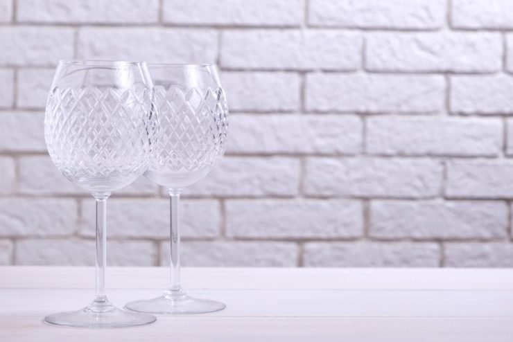 How To Clean Wine Glasses Properly