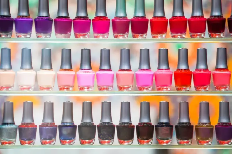 How to clean a nail polish bottle in 8 easy steps